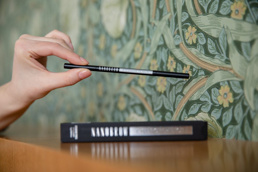 matita per sopracciglia precise